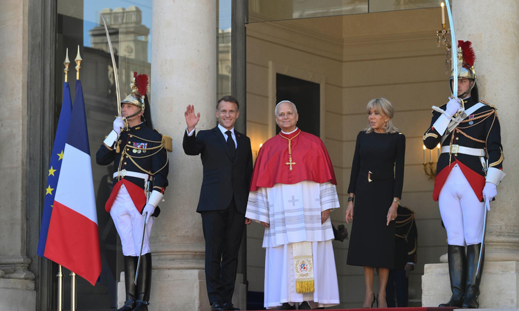 Kritik Açıklama: Papa 14. Leo, 18 yıl sonra ilk resmi ziyaret için Fransa'ya gitti, Macron ile görüştü - Son D