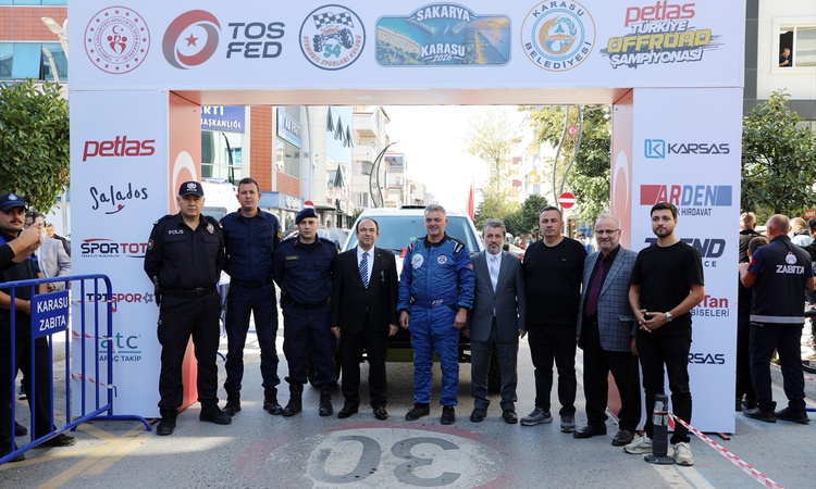 Kritik Açıklama: PETLAS 2026 Türkiye Offroad Şampiyonası finali Sakarya Karasu'da 25 araçla start aldı | İşte