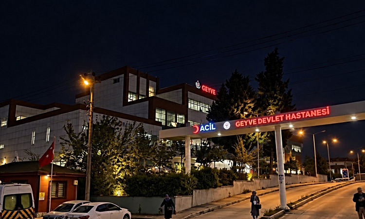 Kritik Açıklama: Sakarya Geyve'de firari Şahin Dağcı, akrabası Rüştü Dağcı'yı bıçaklayarak öldürdü ve Merak Ed