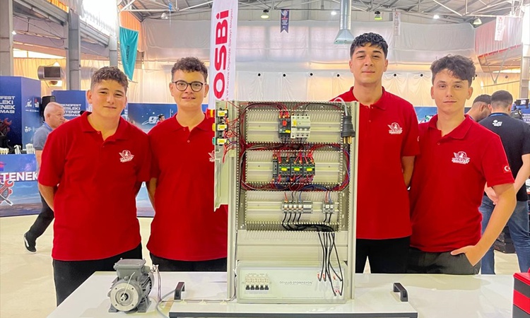 Kritik Açıklama: Sakarya Kaynarca lisesi TEKNOFEST 2026'da elektrik panosunda Türkiye birincisi oldu