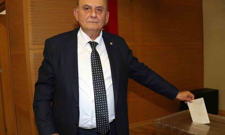 Kritik Açıklama: Ümit Türek, Manisa TSO Meclis Başkanlığına tüm oyları alarak yeniden seçildi - Son Dakika Bil