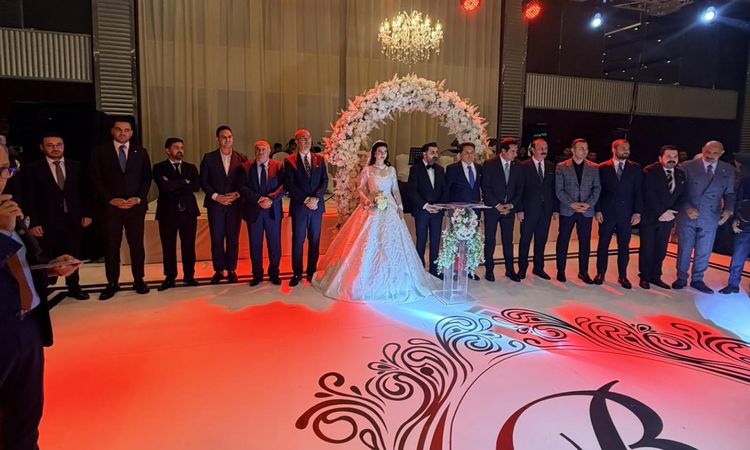 Kritik Açıklama: Ünlü iş insanı Yavuz Kahriman’ın oğlu dünyaevine girdi! Halaya duran isimler dikkat çekti | İ