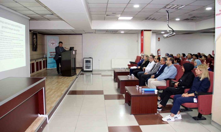 Kritik Açıklama: Uzm. Dr. Haydar Ürün, Kayseri Devlet Hastanesi personeline kuduz eğitimi verdi - Son Dakika B