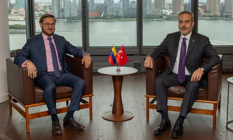 Kritik Açıklama: Venezuela Dışişleri Bakanı Gonzales, New York'ta Bakan Fidan ile bir araya geldi ve Merak Edi