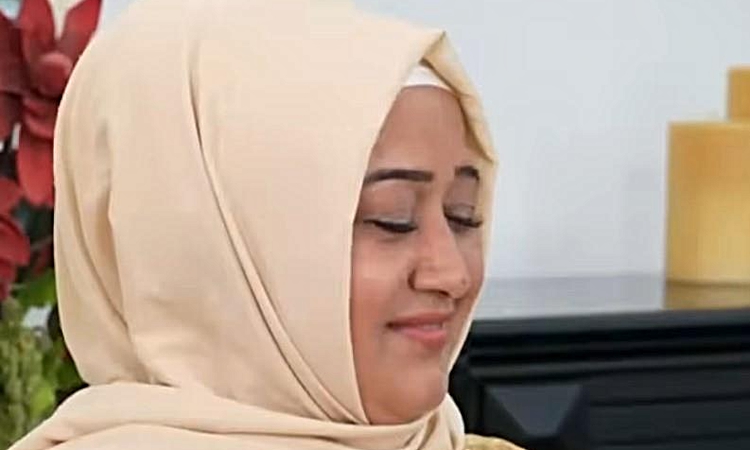 Kritik Açıklama: Yemekteyiz Züleyha kimdir? Zuhal Topal'la Yemekteyiz Züleyha Hanım kaç yaşında, nereli? | İşt
