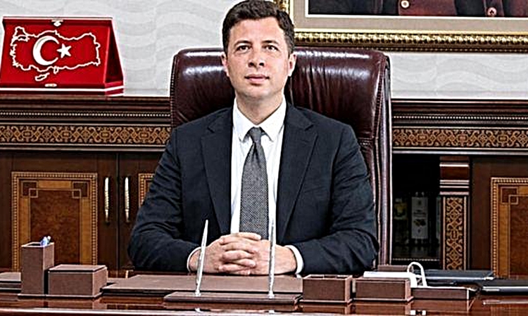 Kritik Açıklama: Yunus Kızılgüneş kimdir? Palandöken Kaymakamı Yunus Kızılgüneş kaç yaşında, nereli, eşi kim?