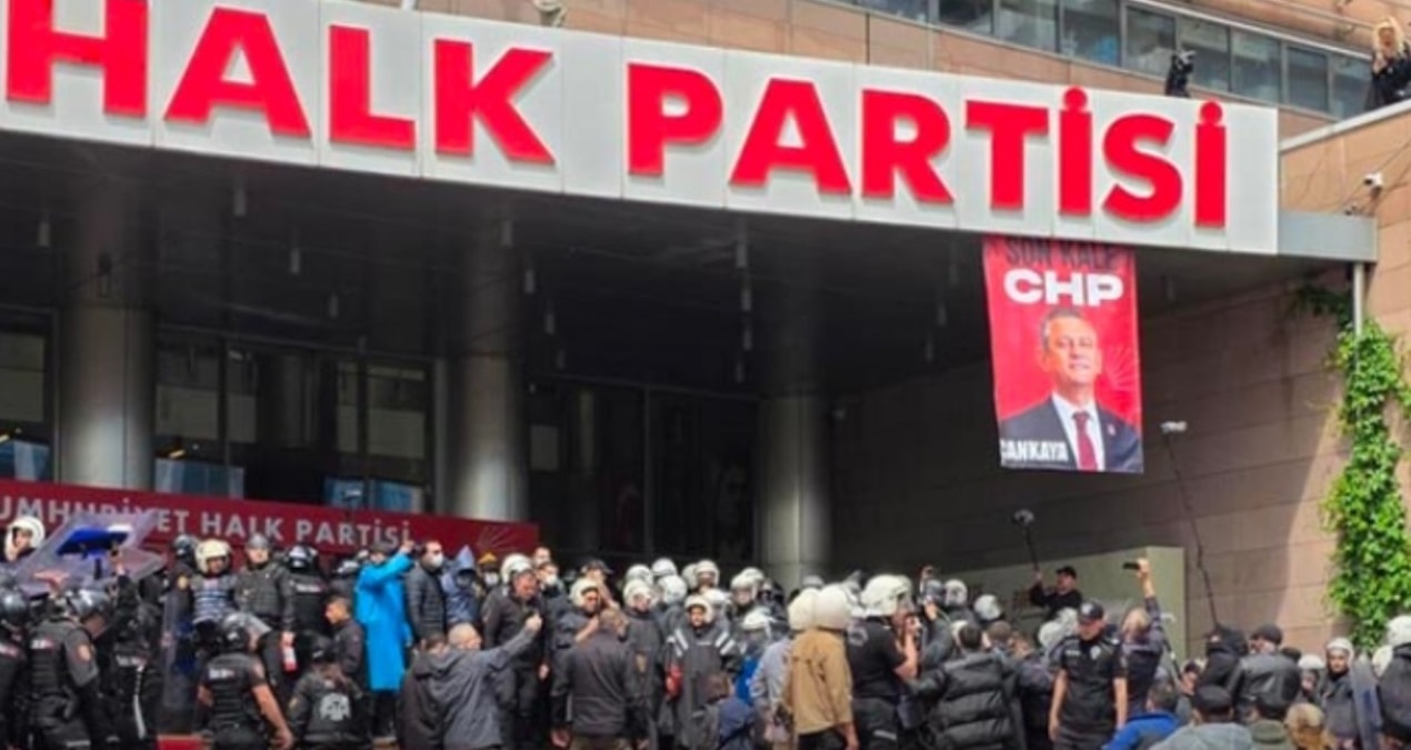 Sıcak Gündem: Kritik uyarı: CHP'yi kapatma planları yapılıyor - Son Dakika: Gelişmeler Takip Ediliyor