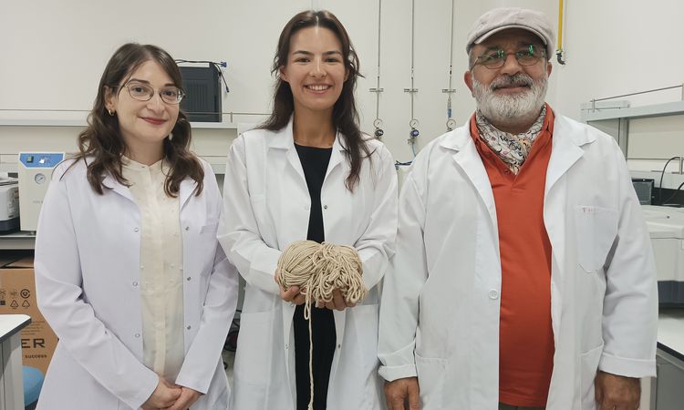 Kritik Açıklama: Kronik stres ve uyku bozukluğu ‘Uyutan İplik’ ile tedavi edilecek; örgü örerken uykuları gele