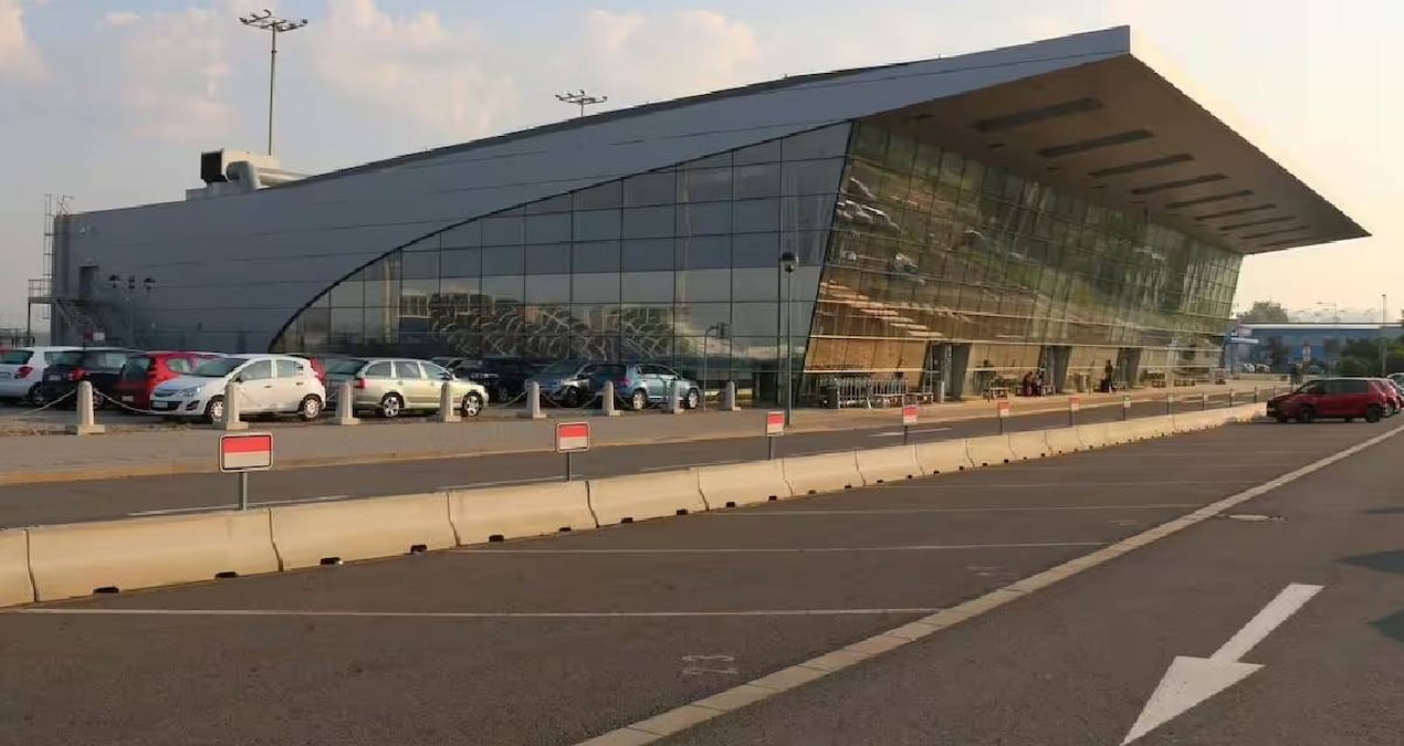 Smallest airport chosen: Only 3 flights per day are allowed - Latest News