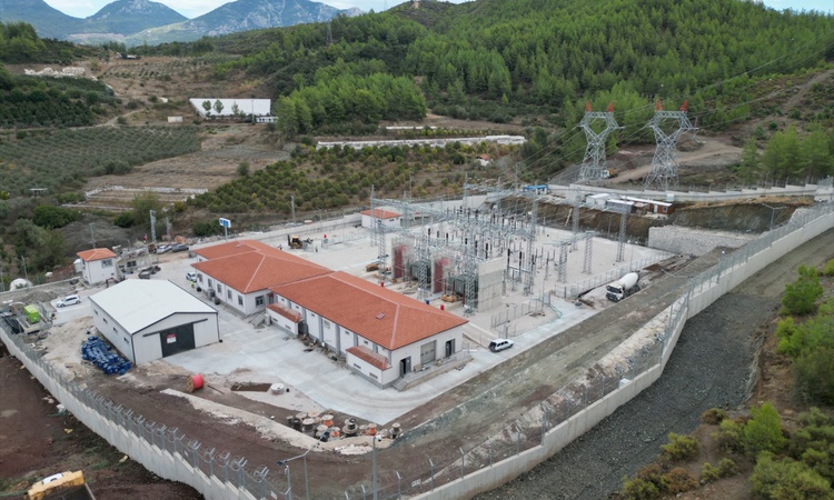 Kumluca Kaymakamı Güneş, 3 Kasım'da hizmete girecek trafo merkezini inceledi ve Merak Edilenler