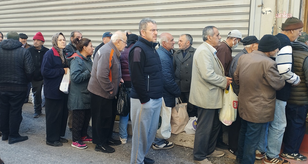 Kritik Açıklama: Bu kuyruk bir tas kuru için - Haberleri: Gelişmeler Takip Ediliyor