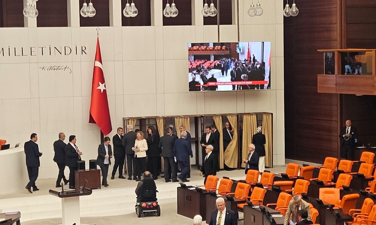 KVKK üyeliklerine TBMM'de yapılan seçimde Keskin 200, Şekerbay 199 oyla seçildi: Gelişmeler Takip Ediliyor