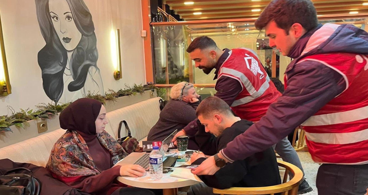 Sıcak Gündem: KYK bursları gençlerin cebinde eriyor: 2017’de 68 kahve, bugün 24 kahve - Son Dakika Haberleri -