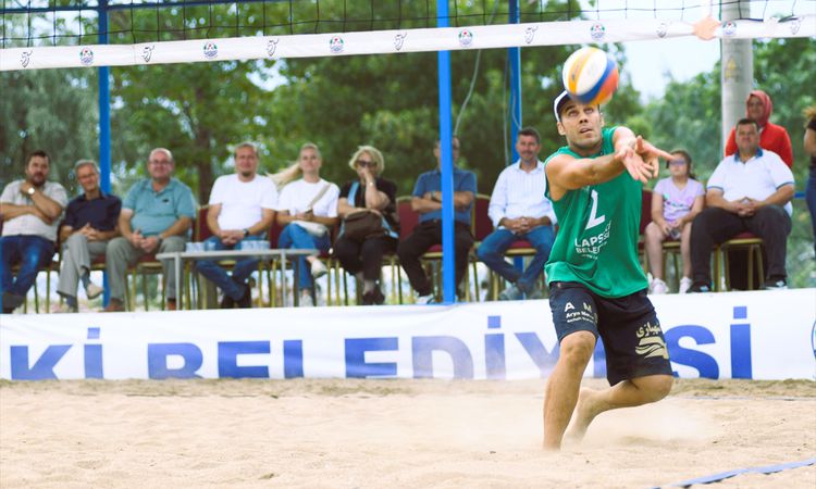 Ayrıntılar Netleşti: Lapseki'de 31. Geleneksu baskını Plaj Voleybol Turnuvası resmen start aldı - Son Dakika H