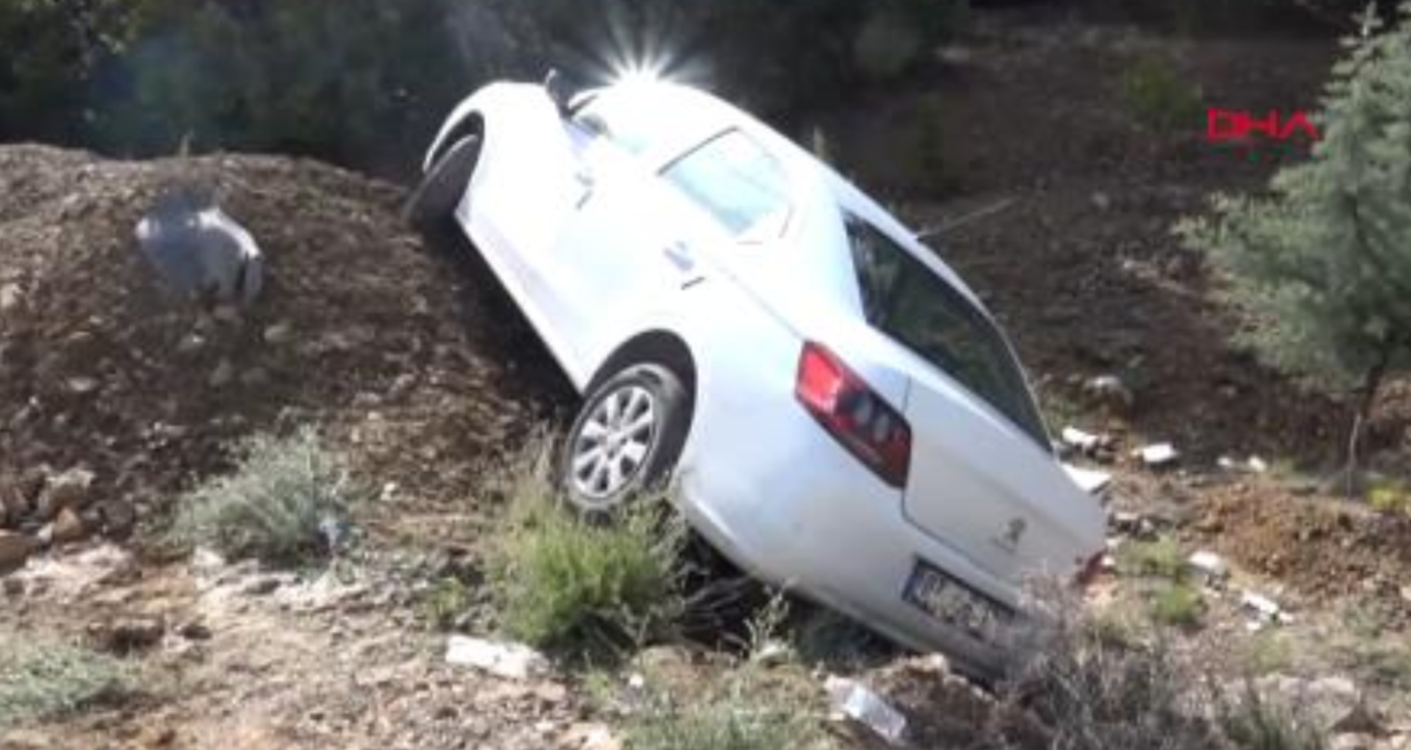 Son Gelişme: Lastiği patlayan otomobil şarampole devrildi - Son Dakika | İşte Tüm Ayrıntılar