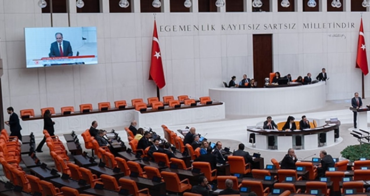 Son Gelişme: Maaş kesintisi AKP'li vekilleri kızdırdı - Haberleri: Gelişmeler Takip Ediliyor