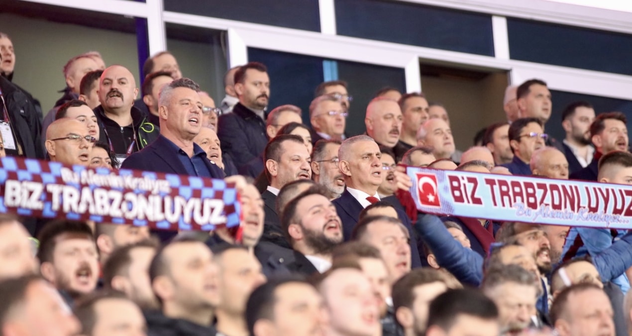 Gündemden Son Bilgiler: Maç bitti Trabzonspor tribünlerinden istifa sesleri artış grafiği çizdi - Son Dakika H