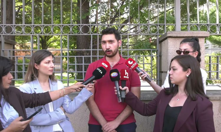 Kritik Açıklama: Maden işçileri Bakanlık önünde gözaltı işlemi uygulandı: 'Alacaklar ödenene kadar vazgeçmiyor