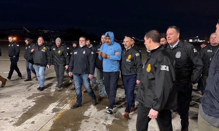 Maduro ve eşi Flores, New York mahkemesinde haklarındaki suçlamaları reddetti