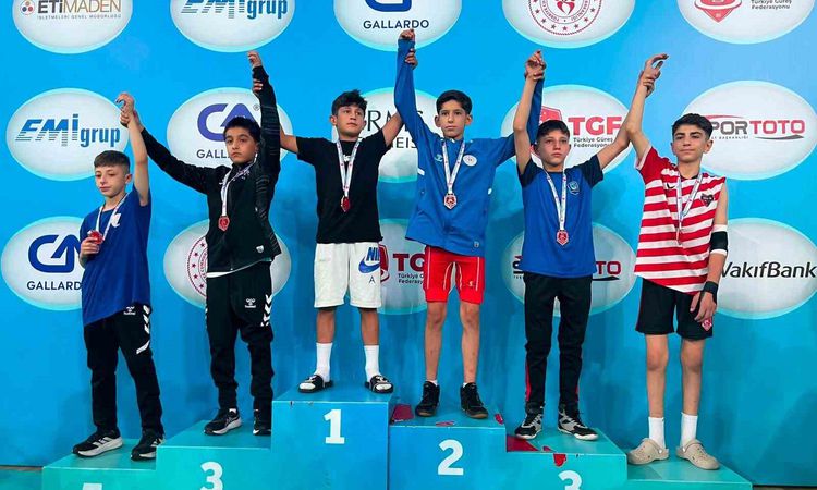 Malatya'da Tarihi Başarı: U14 Greko-Romen Takımı Türkiye Şampiyonu - Son Dakika - Son Dakika Bilgileri