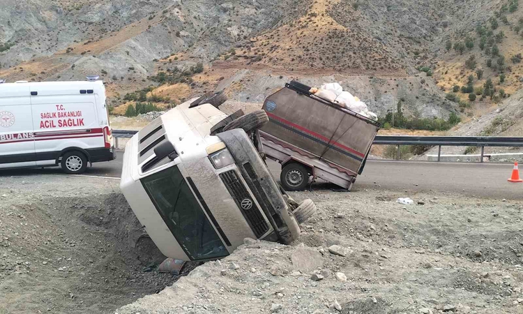 Malatya’da tarım işçilerini taşıyan minibüs devrildi ve Merak Edilenler