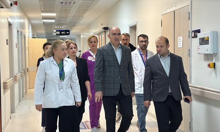 Manisa Akhisar'da 11 ölümlü kazada yaralanan 5 kişi Bursa'da tedavi altına alındı ve Merak Edilenler