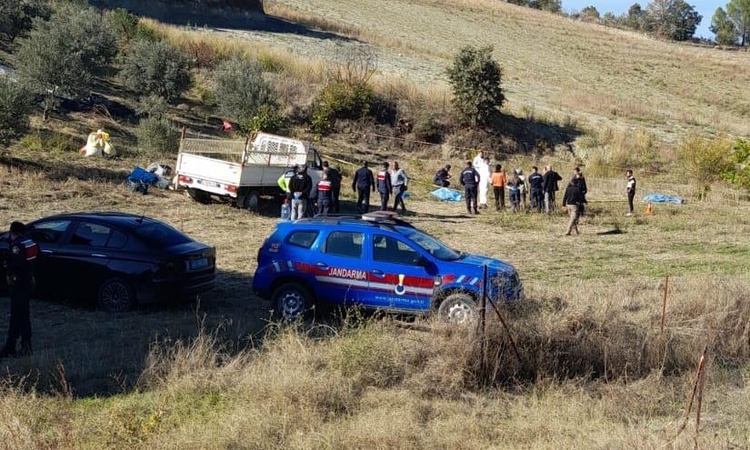 Manisa Gördes'te tarlada av tüfeğiyle saldırıda baba ve oğlu öldü