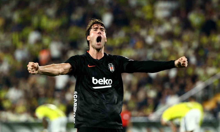 Marsilya’nın eski teknik direktörü Casoni’den, Beşiktaş’ın hücum hattına övgü!: Gelişmeler Takip Ediliyor