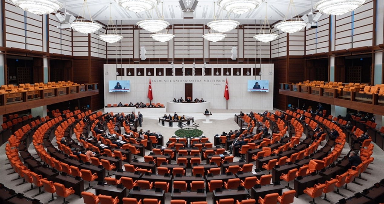 Gündemden Son Bilgiler: Meclis’te 499 vekil çifte maaş alıyor - Son Dakika Haberleri - Son Dakika Bilgileri