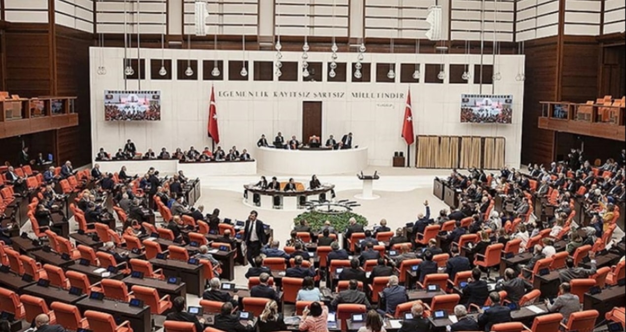 Gündemden Son Bilgiler: Meclis'teki tacizin savunması da skandal! - Son Dakika - Son Dakika Bilgileri