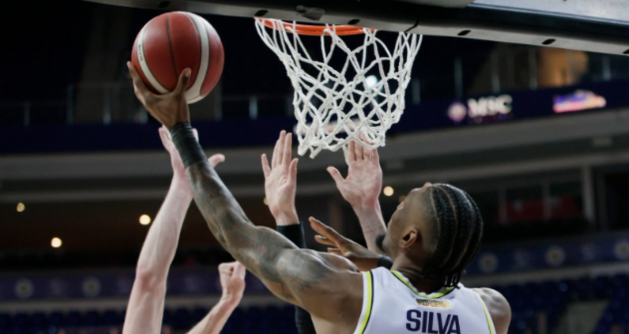 Son Gelişme: Mersin Spor’u yenen Fenerbahçe Beko liderliğini sürdürdü - En Son Haber: Gelişmeler Takip Ediliyo