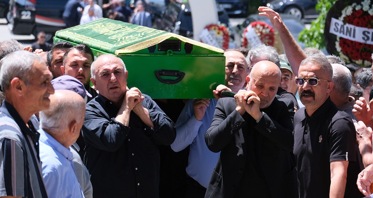 Gündemden Son Bilgiler: Mevlüt Çavuşoğlu'nun acı günü - En Son Haber ve Merak Edilenler
