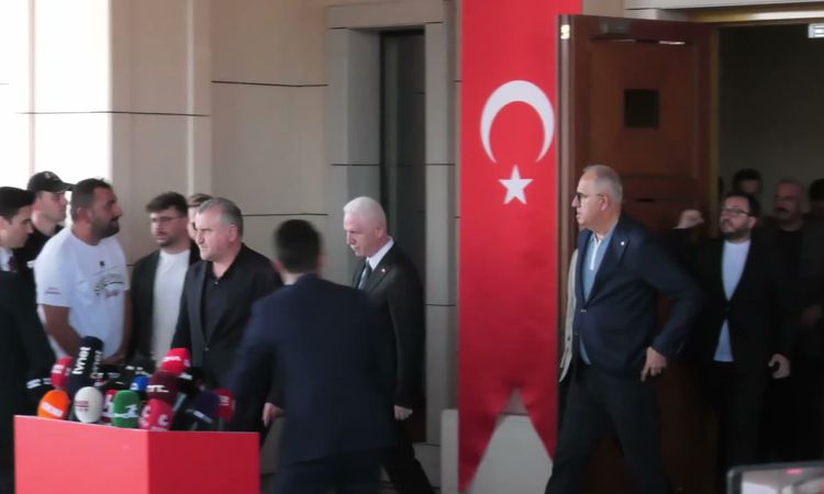 Son Gelişme: Milletler Ligi Şampiyonu Filenin Sultanları yurda döndü... Kaptan Gizem Örge: "2023’ün altın yazı