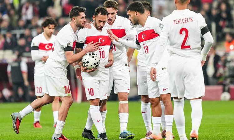 Sıcak Gündem: Milli futbolcumuzun evi soyuldu! İşte zararı - Son Dakika Haberleri | İşte Tüm Ayrıntılar