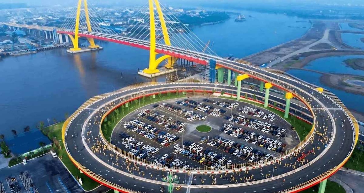 Gündemden Son Bilgiler: Milyarderin şirketi 90 milyon dolarlık köprüyü sadece 22 ayda inşa etti ve bu hız reko