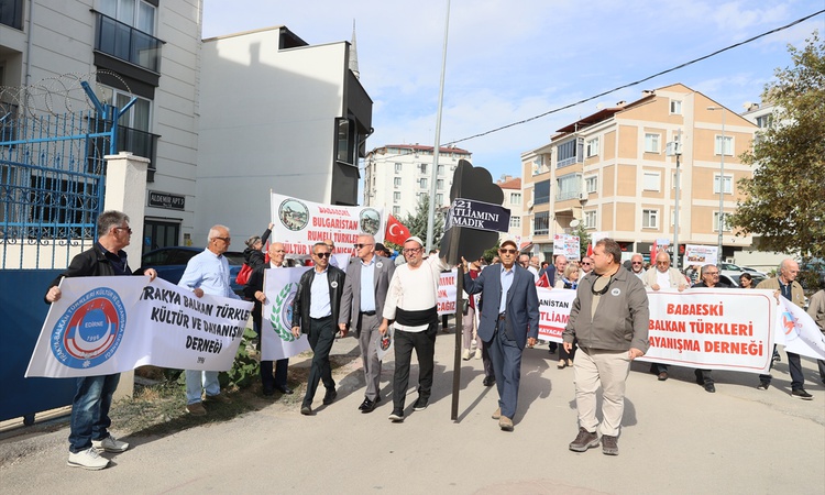 Mora katliamının 205. yılında Edirne'de Yunanistan Konsolosluğuna siyah çelenk bırakıldı: Gelişmeler Takip Edi