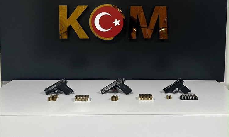 Muğla'da 6 ruhsatsız tabanca ele geçirildi, 4 şüpheliden 1'i hakkında tutuklama kararı verildi | İşte Tüm Ayrı