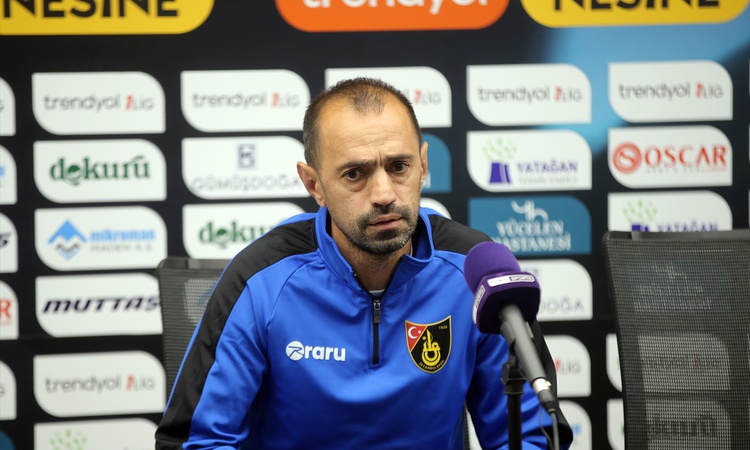 Muğlaspor Teknik Direktörü Koşukavak, 5-0'lık galibiyette oyuncularını tebrik etti ve Merak Edilenler