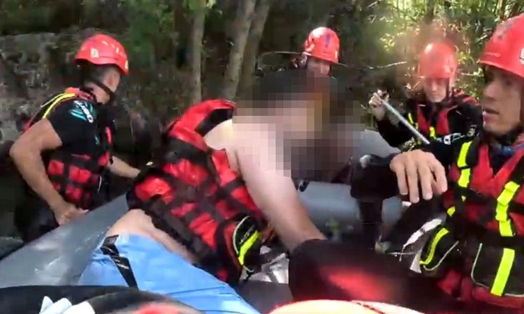 Gündemden Son Bilgiler: Munzur Çayı'nda boğulma tehlikesi geçiren vatandaşı Jandarma SAK Timi kurtardı - Son D