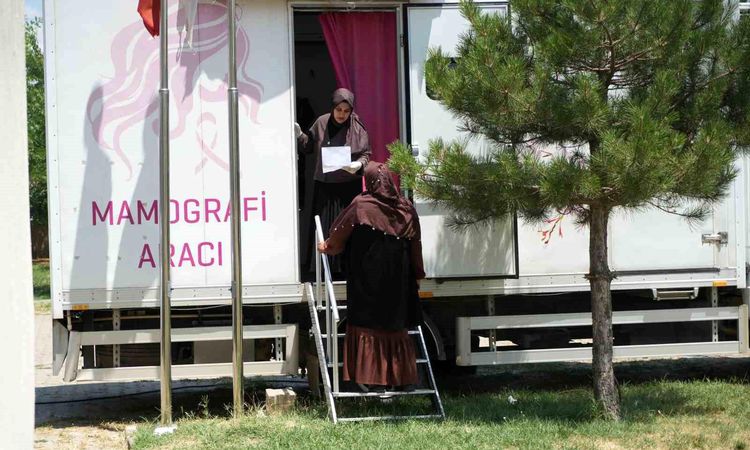 Muş'ta mobil mamografi aracıyla köy köy ücretsiz kanser taraması yapılıyor - Haberleri - Son Dakika Bilgileri