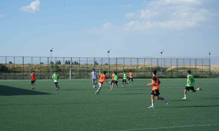 Son Gelişme: Muşspor'dan dev altyapı seçmesi: Bin aday arasından yıldızlar belirleniyor - Haberleri - Son Daki