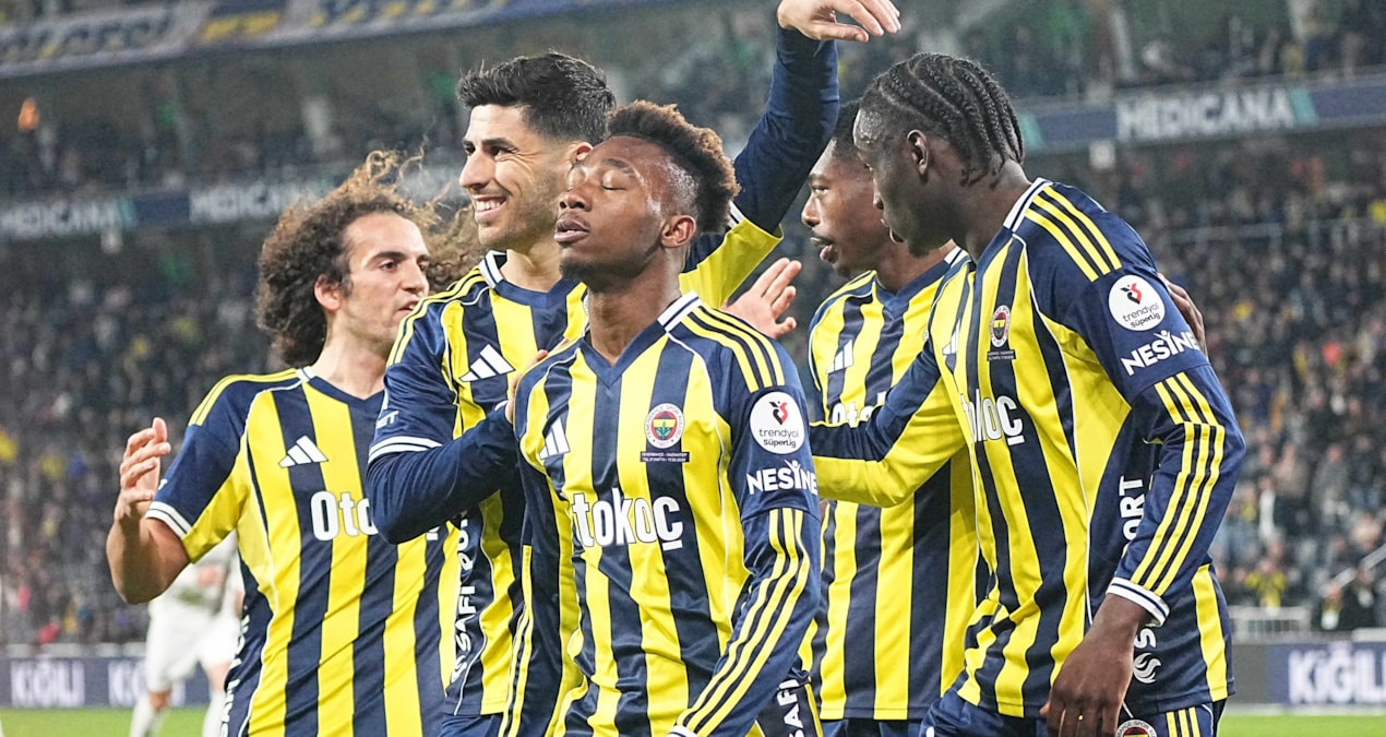 Sıcak Gündem: Nene şov yaptı, Fenerbahçe farklı kazandı! - En Son Haber: Gelişmeler Takip Ediliyor