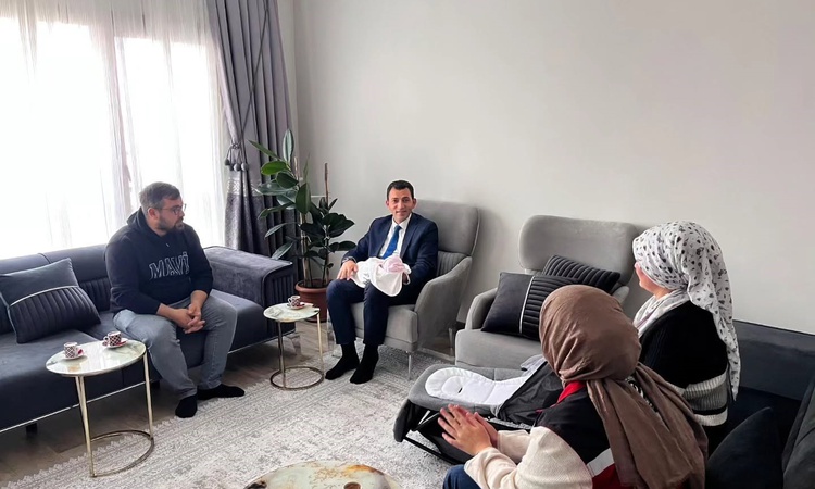 Niğde Aile ve Sosyal Hizmetler İl Müdürü Kesler, bebekli aileleri ziyaret etti | İşte Tüm Ayrıntılar