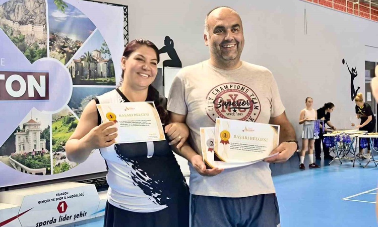 Niğdeli veteran badmintonculardan Türkiye Şampiyonası’nda 5 madalya ve Merak Edilenler