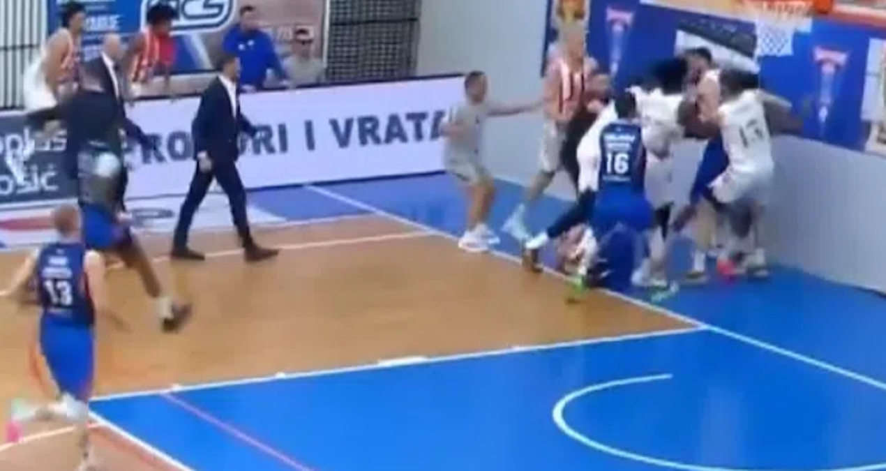 Sıcak Gündem: Nikola Kalinic çılgına döndü, tekme ve yumruklar havada uçuştu - En Son Haber ve Merak Edilenler