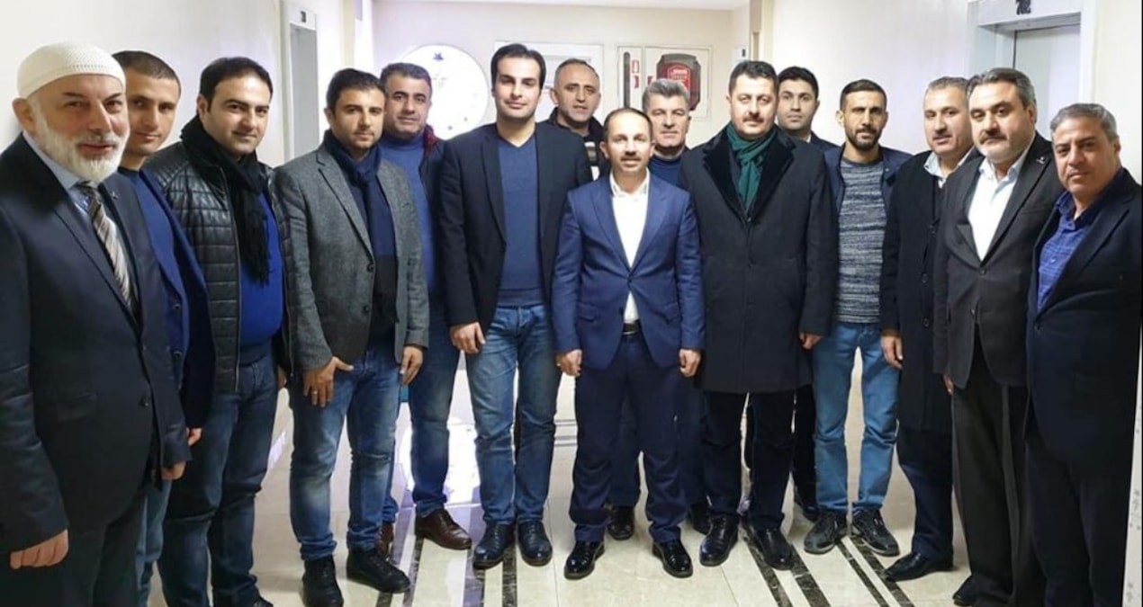 Sıcak Gündem: Öğrenci yemeği ihalesi 44 milyona Menzil’e - En Son Haber | İşte Tüm Ayrıntılar