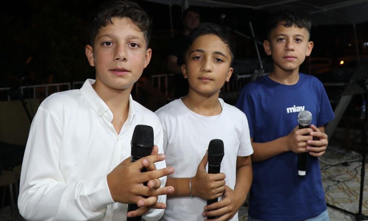 Ayrıntılar Netleşti: Oltu'nun Minik Sanatçıları: 3 Arkadaş Düğünlerin Vazgeçilmezi Oldu - Son Dakika Haberleri