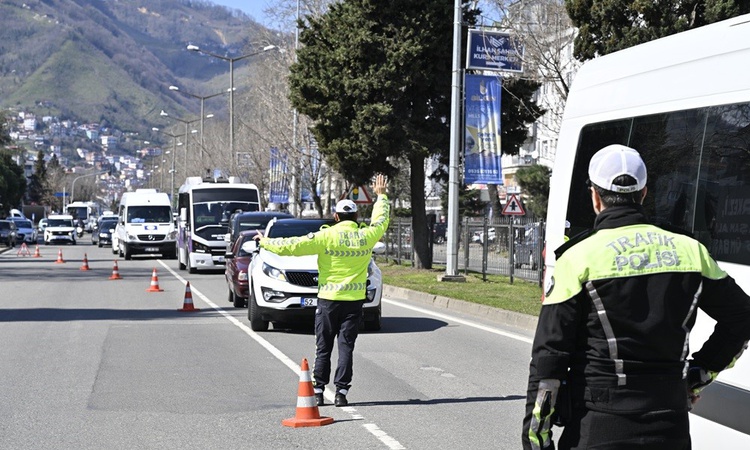 Ordu'da son bir haftada 19 bin 342 araç denetlendi, 3 bin 355 sürücüye işlem yapıldı | İşte Tüm Ayrıntılar