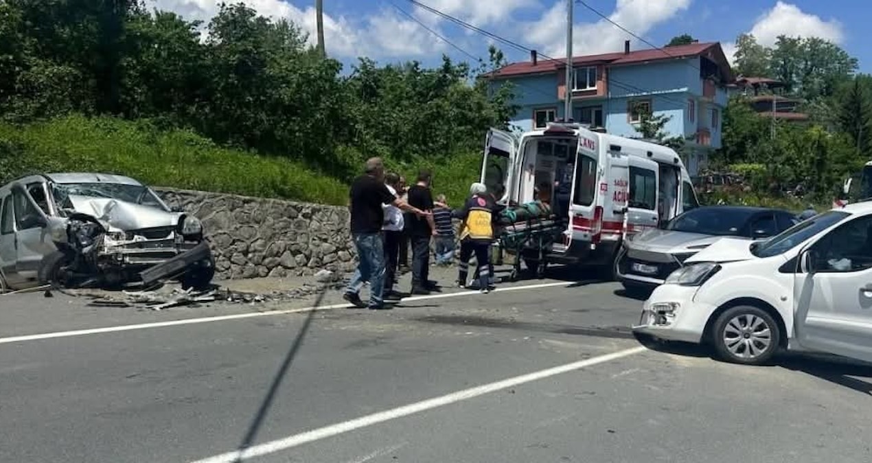 Ayrıntılar Netleşti: Ordu’da zincirleme kaza: 7 yaralı, 1’inin durumu ağır - Son Dakika Haberleri: Gelişmeler