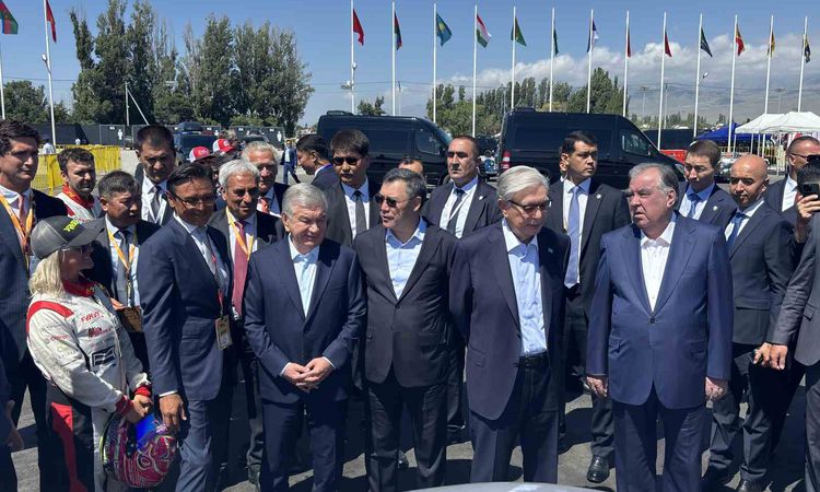 Gündemden Son Bilgiler: Orta Asya liderleri, Issık Göl’de F1H2O Dünya Şampiyonası’nı birlikte takip etti - Hab